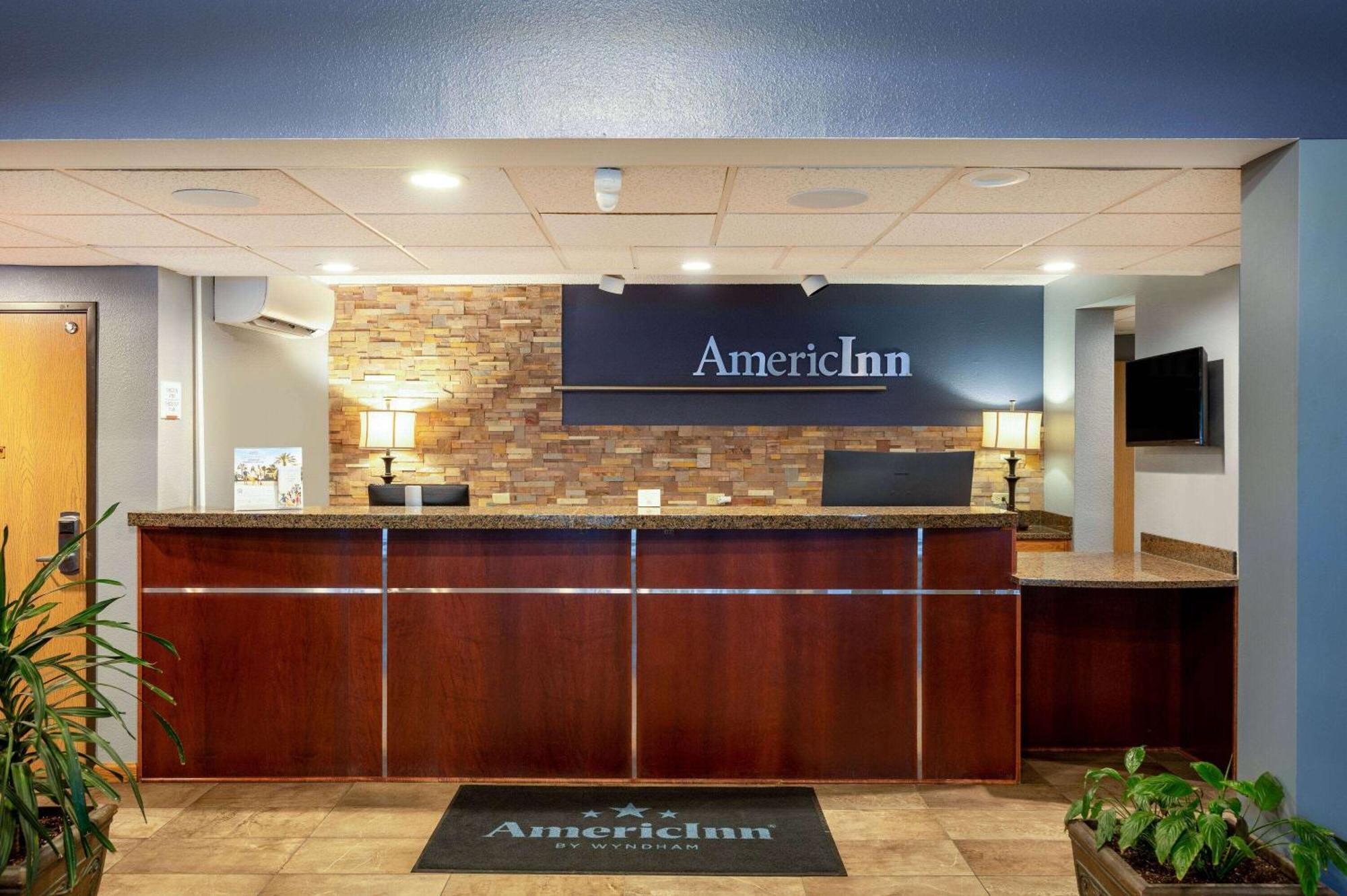 Americinn By Wyndham Eau Claire Eksteriør billede